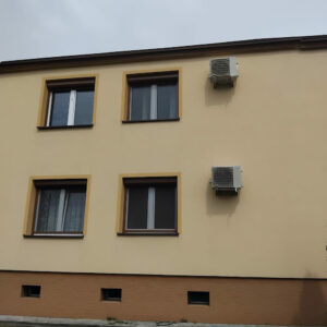 Klimatyzacja Rybnik - jednostki na ścianie budynku